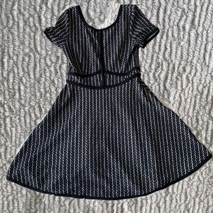 41 Hawthorn Womans formal casual dress size S